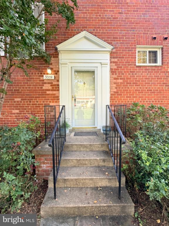Building Photo - 3359 Martha Custis Dr
