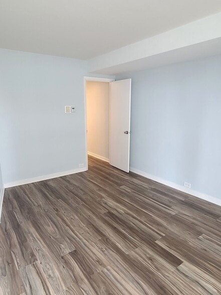 Building Photo - 300 N State St