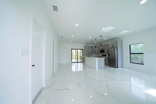 Building Photo - 3920 Wisteria Pl