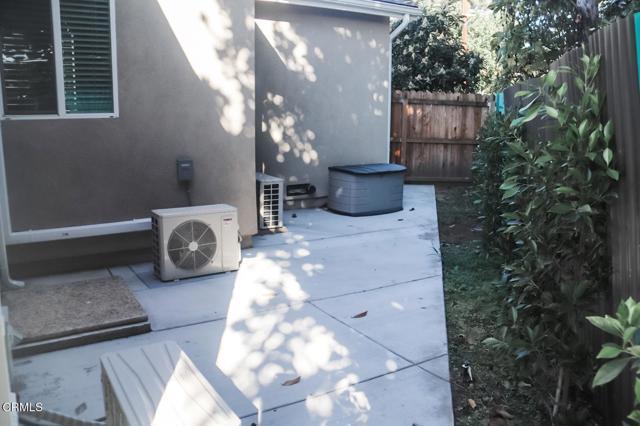 Building Photo - 2228 Louise Ave