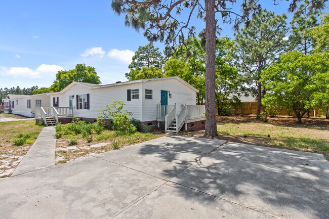 Building Photo - 309 N Winchester Ln