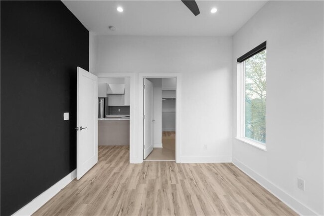 Building Photo - 1155 Custer Ave SE