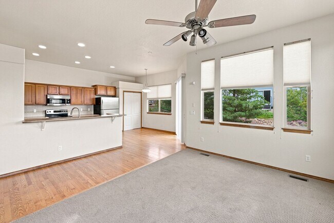 Building Photo - 8803 Wolf Lake Drive