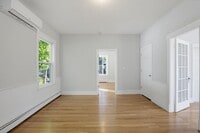 Building Photo - 56 1/2 Fruit St