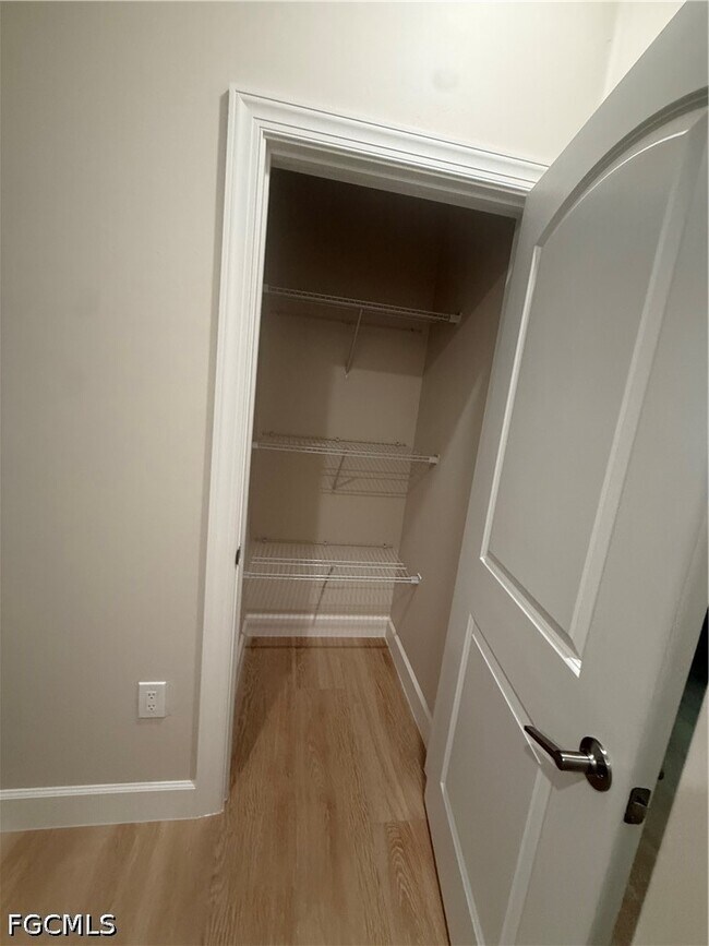 Building Photo - 103 Pennfield St