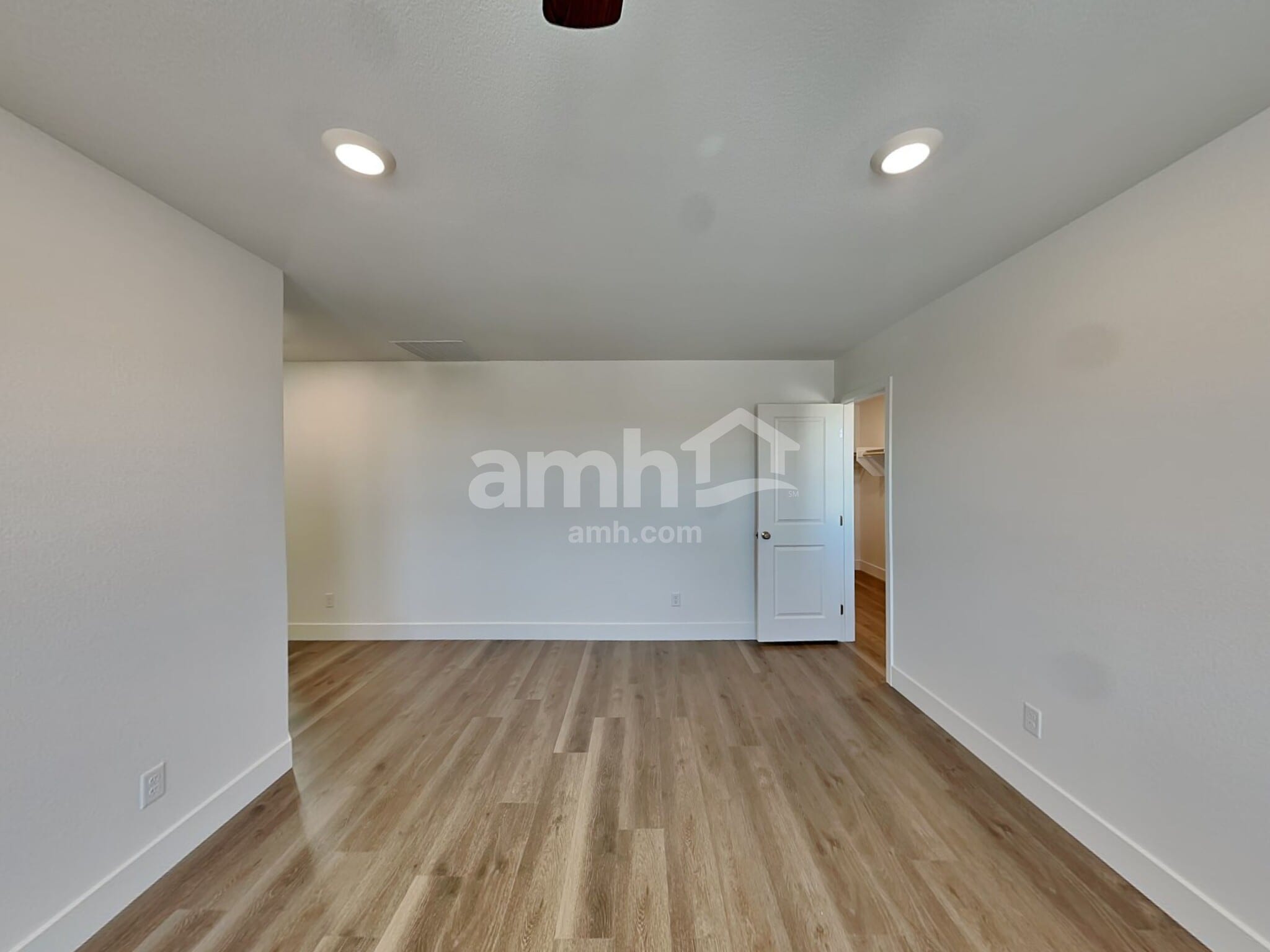 Building Photo - 11053 S Sanaco Ct