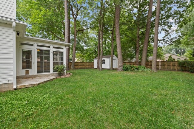 Building Photo - Your Dream Home Awaits!