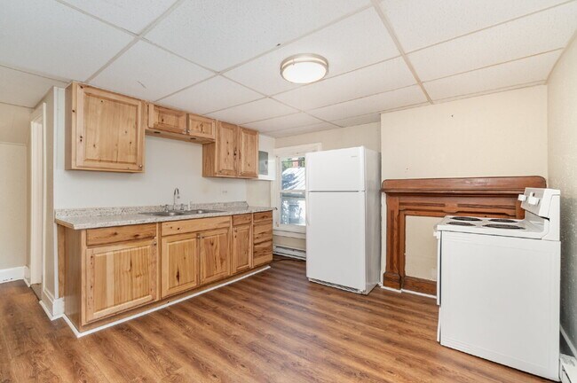 Building Photo - 149 N 2nd St