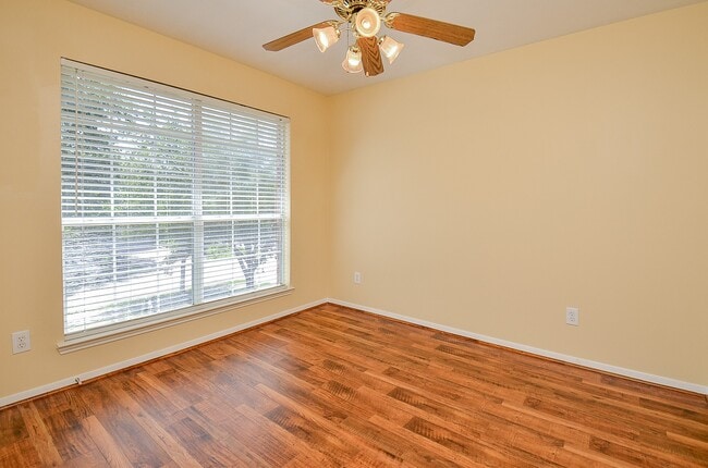 Building Photo - 1114 Oxford Mills Ln