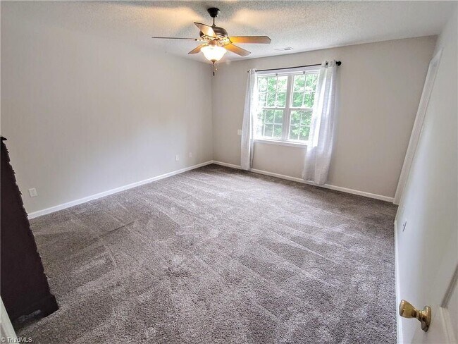 Building Photo - 3709 Courtland Cir