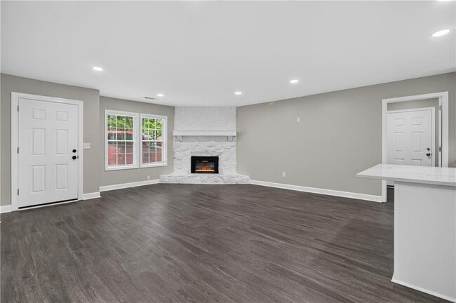 Building Photo - 1540 Spender Dr