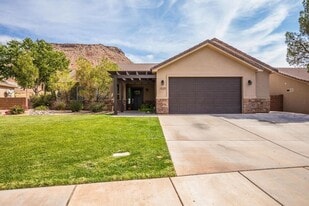 Building Photo - 1025 White Sands Dr