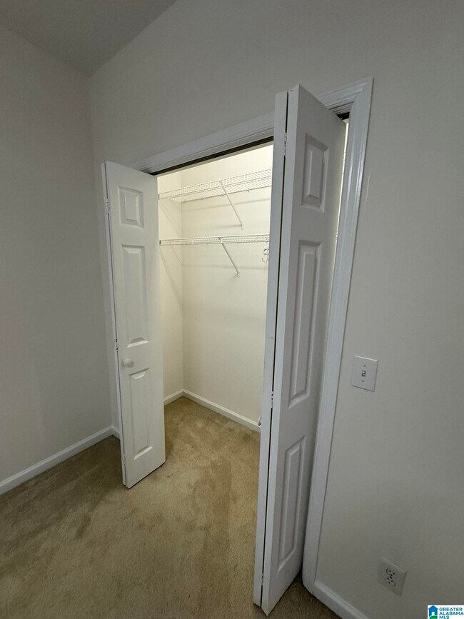 Building Photo - 2512 Christie Cir