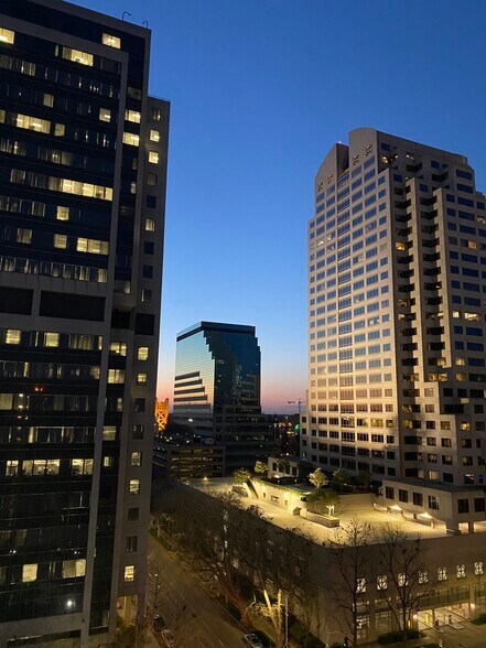 Building Photo - 500 N St