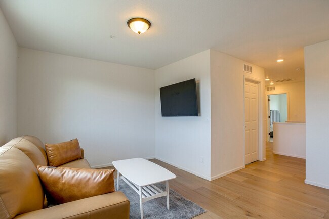 Building Photo - 3998 N Rivera Ct