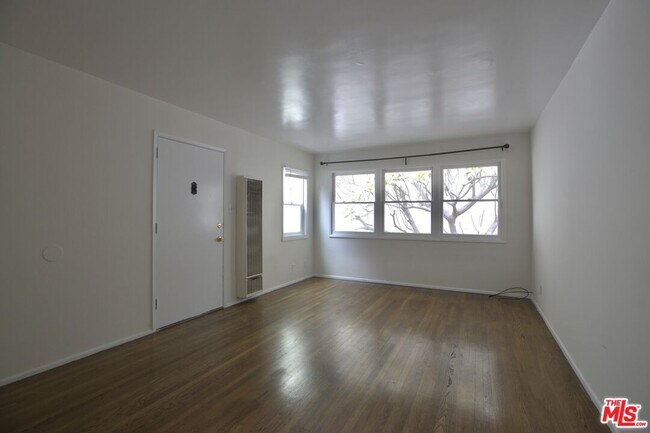 Primary Photo - 1834 Sawtelle Blvd