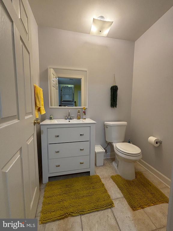 Building Photo - 3120 King Ln