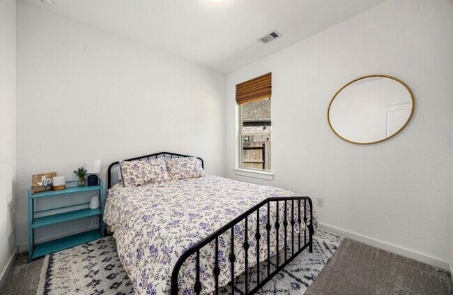 Building Photo - 17303 Merigold Hts Dr