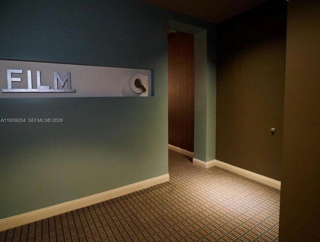 Building Photo - 1900 N Bayshore Dr