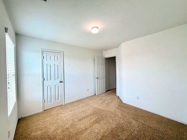 Building Photo - 2803 S Red Birch Cir