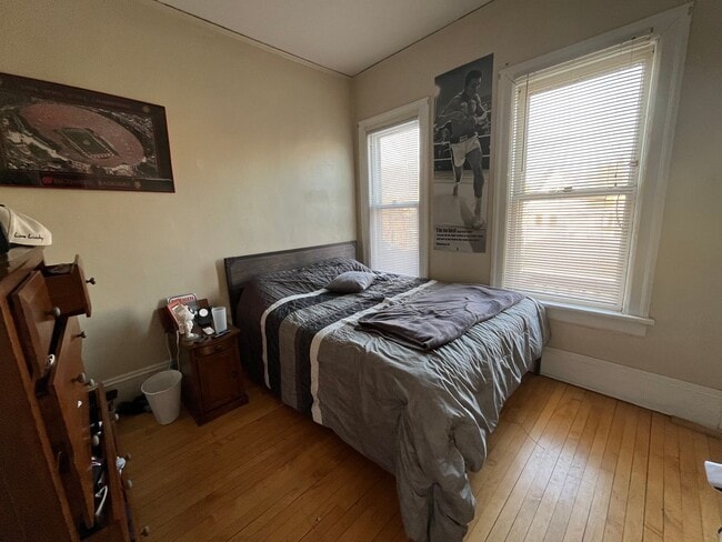 Building Photo - 2614 N Prospect Ave