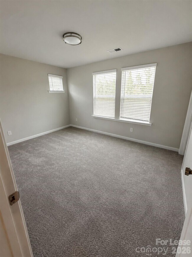 Building Photo - 212 Ferebee Pl