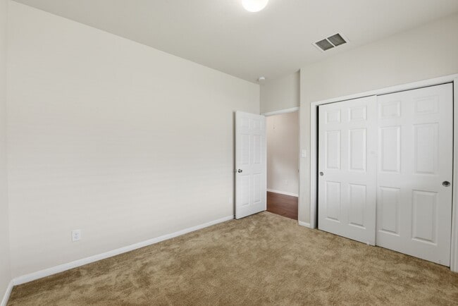 Building Photo - 20126 Graphite Canyon Ct