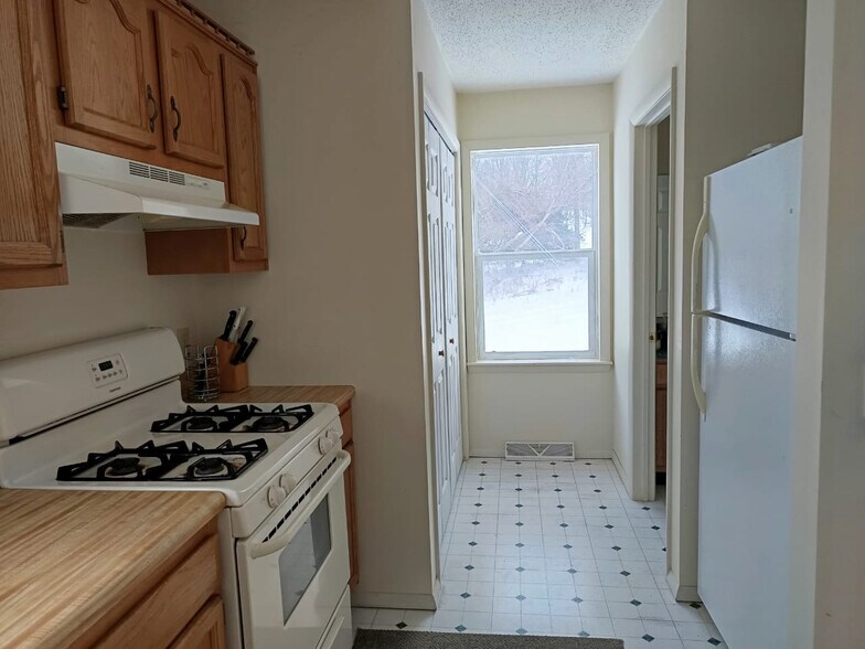 Building Photo - 3646 NY-145