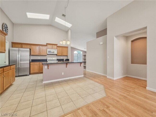 Building Photo - 1037 Blue Lantern Dr