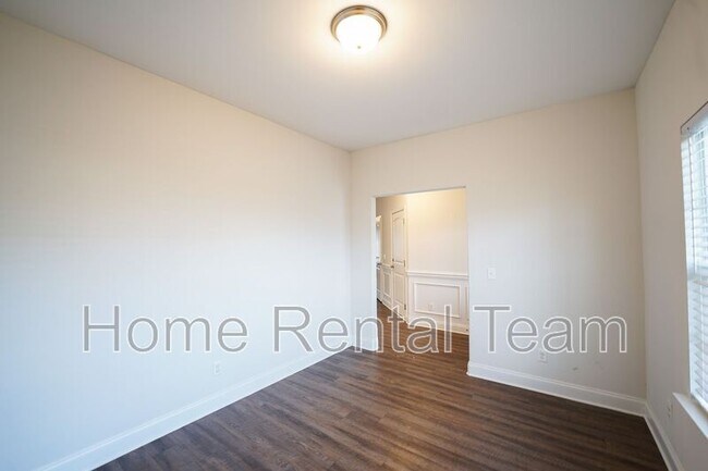 Building Photo - 363 Coconut Dr