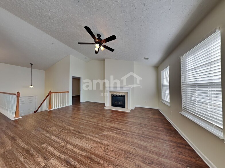 Building Photo - 78 Red Maple Way