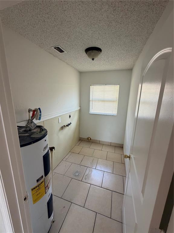 Building Photo - 2461 Chestnut Woods Dr