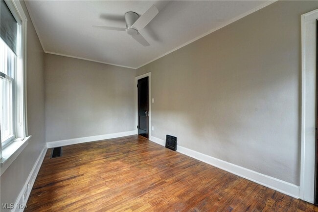 Building Photo - 5702 Herman Ave