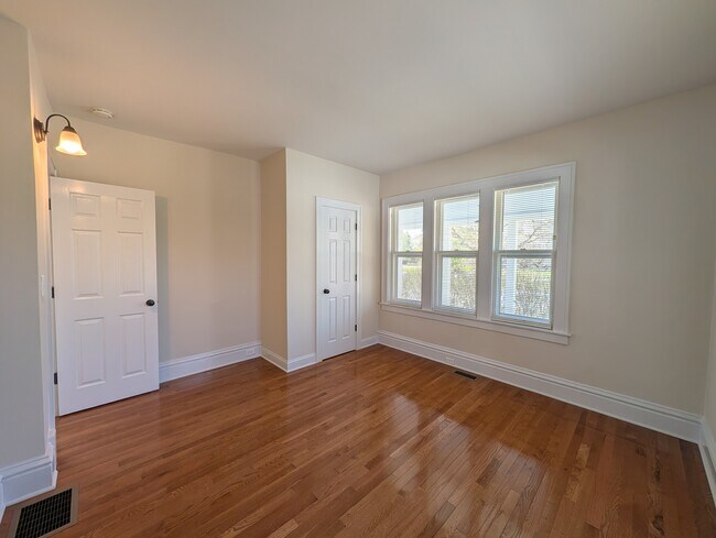 Bedroom 1 - 330 Henry Ave SE