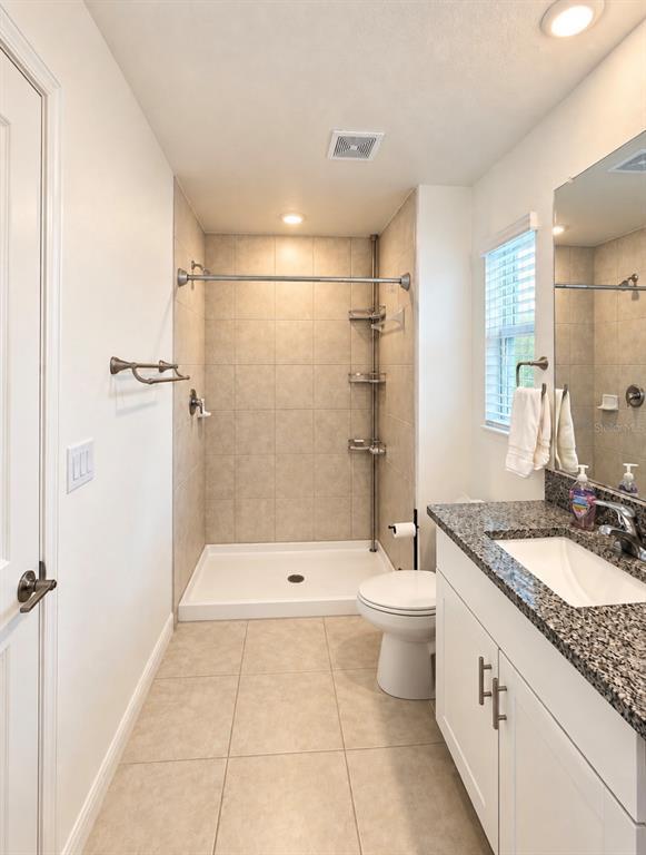 Building Photo - 8212 Crescent Oaks Dr