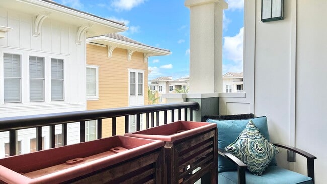 Building Photo - Gated Community in Hawaii Kai! Colony at P...