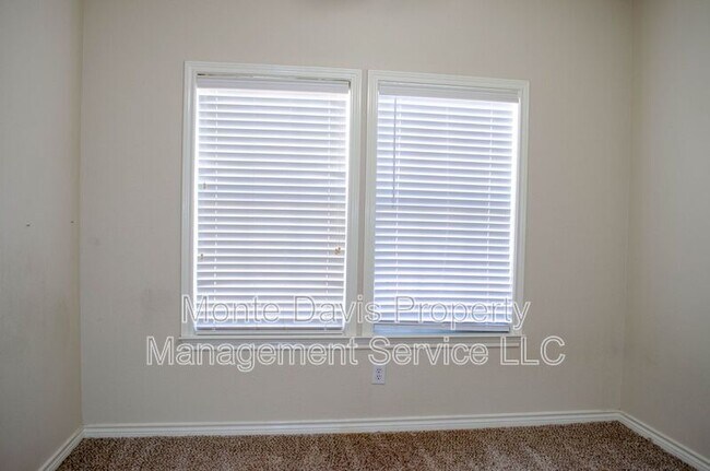 Building Photo - 120 Fred Couples Dr