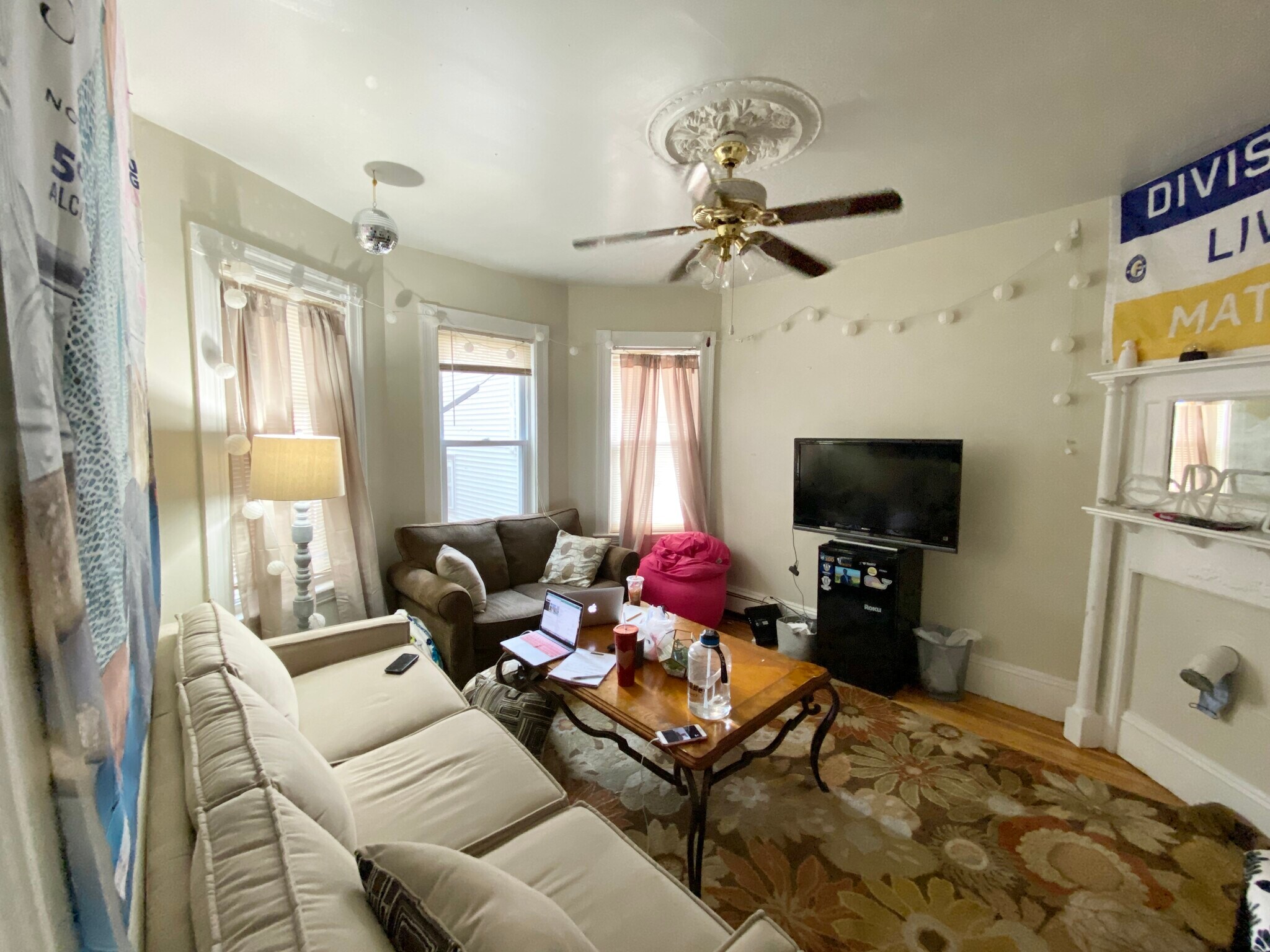 Building Photo - 97 Calumet St