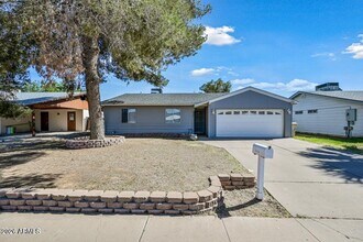Building Photo - 6133 W Tierra Buena Ln