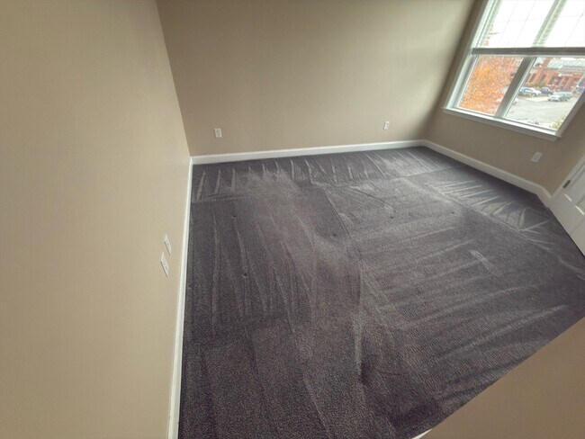 Building Photo - 42 Church St