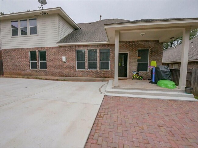 Building Photo - 702 S Frontier Ln