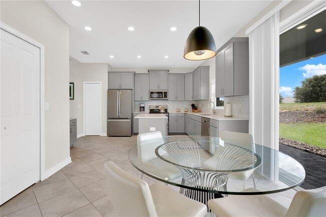 Building Photo - 1391 Olympic Club Blvd