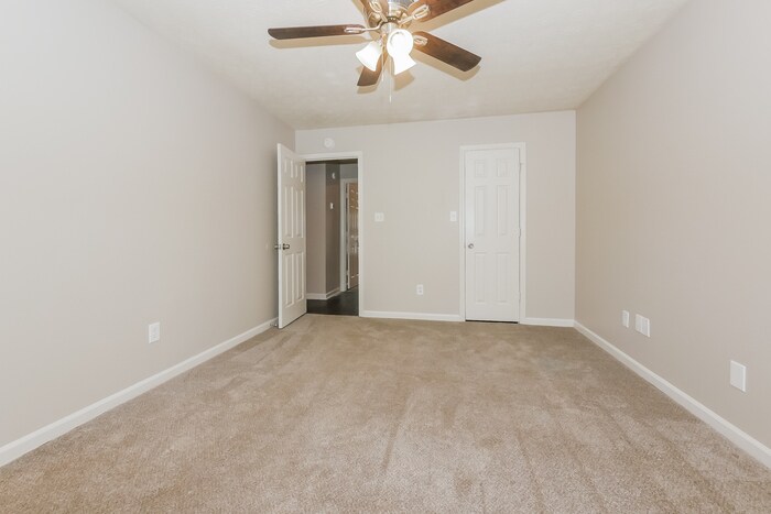 Building Photo - 8645 Garvey Dr
