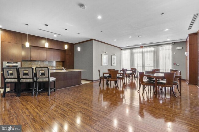 Building Photo - 11760 Sunrise Valley Dr