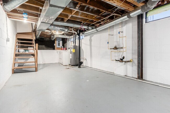 Building Photo - 486-488 South Huron Avenue