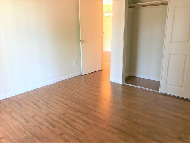 Building Photo - 10555 Turtlewood Ct