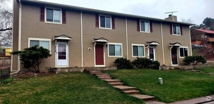 Building Photo - Four-plex Unit in Great Location!!