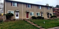 Building Photo - Four-plex Unit in Great Location!!