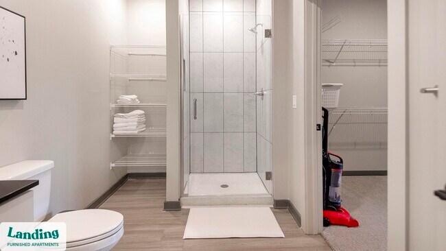 Building Photo - 645 N Front St