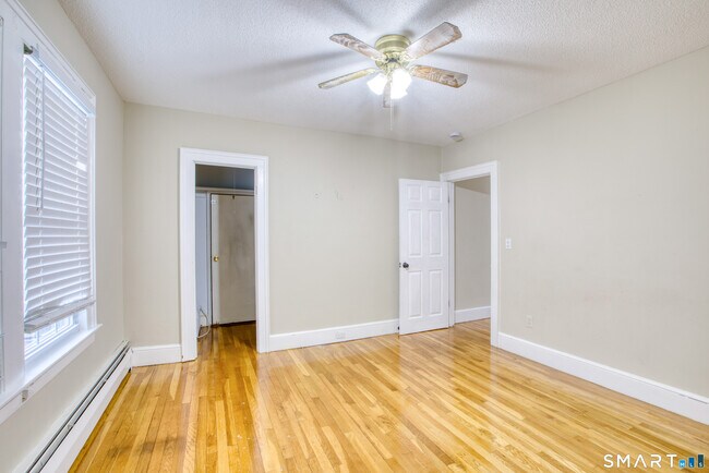 Building Photo - 117 John Ave